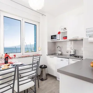  Apartman Roza